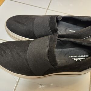 Clarks Women's Black Slip-On Platform Loafers